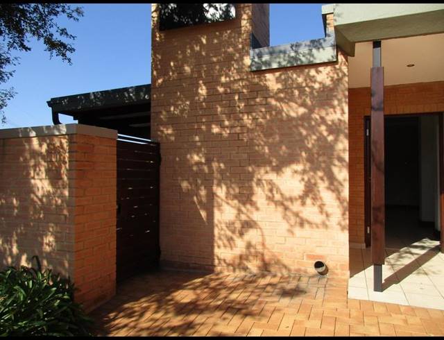 2 BEDROOM PROPERTY TO RENT IN RETIRE AT MIDSTREAM